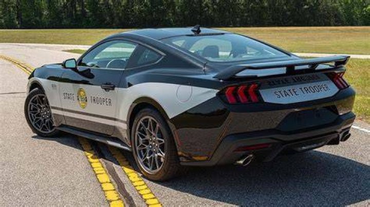Do police cars get tuned?