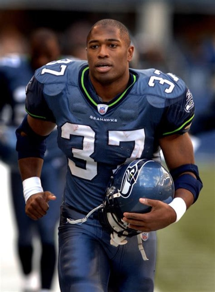 Where is Shaun Alexander from?